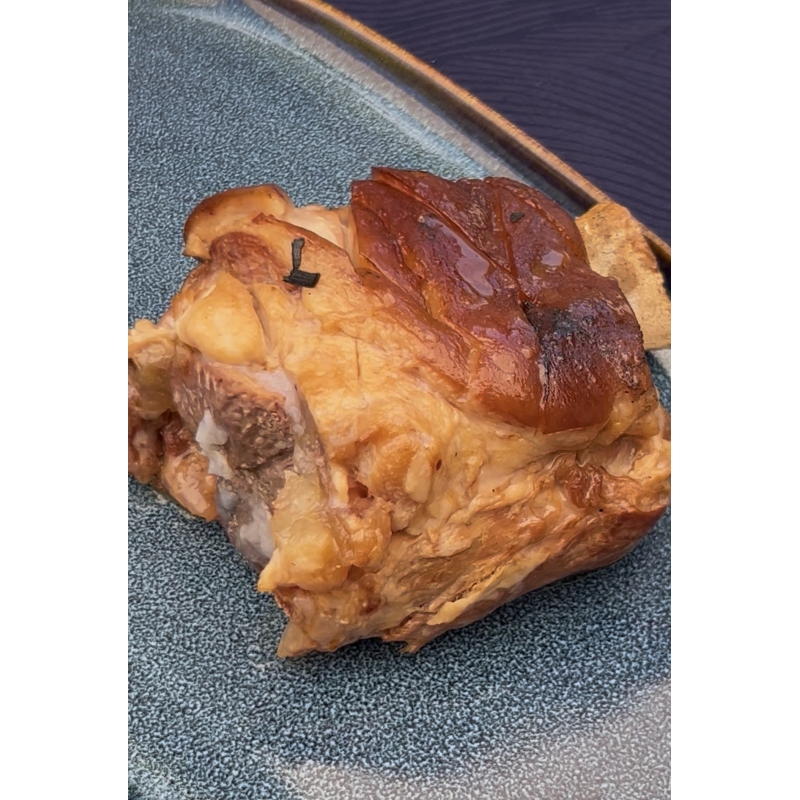 Codillo al estilo alemán Eisbein