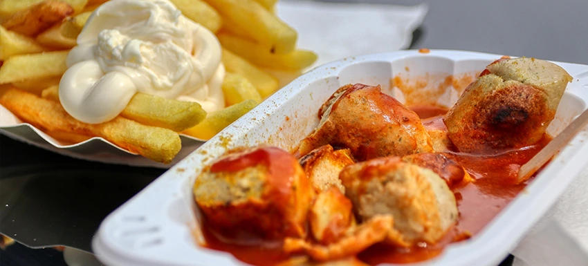 currywurst_con_patatas