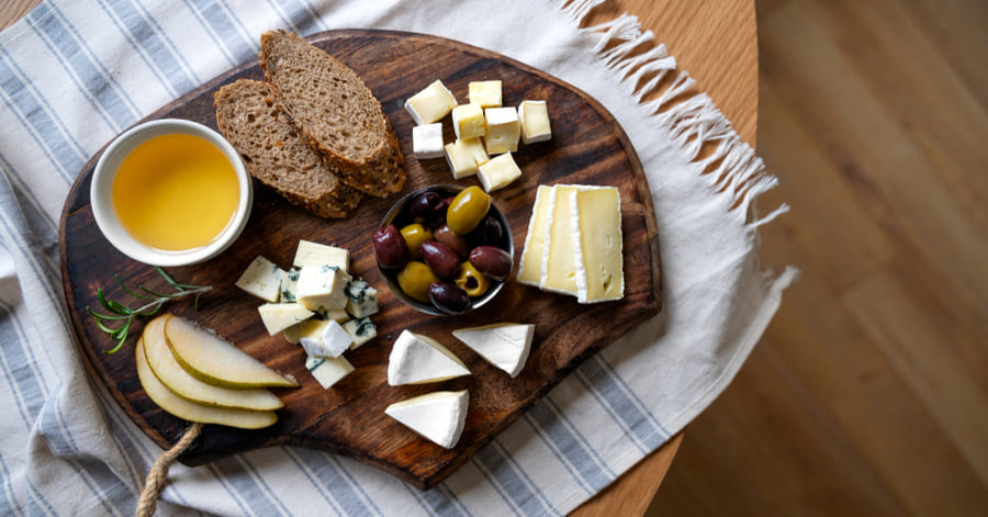 Qué quesos poner en una tabla de quesos