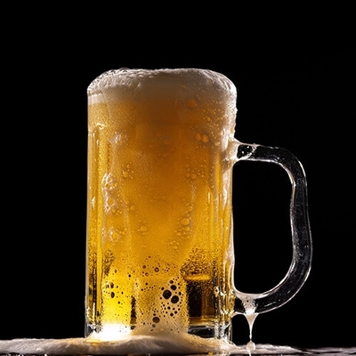Qué bebidas acompañan a un costillar de cerdo