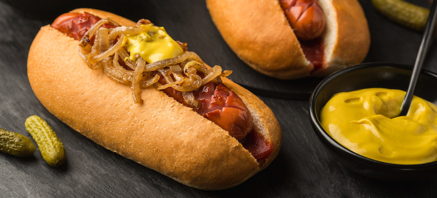 Cómo hacer un hot dog estilo alemán original